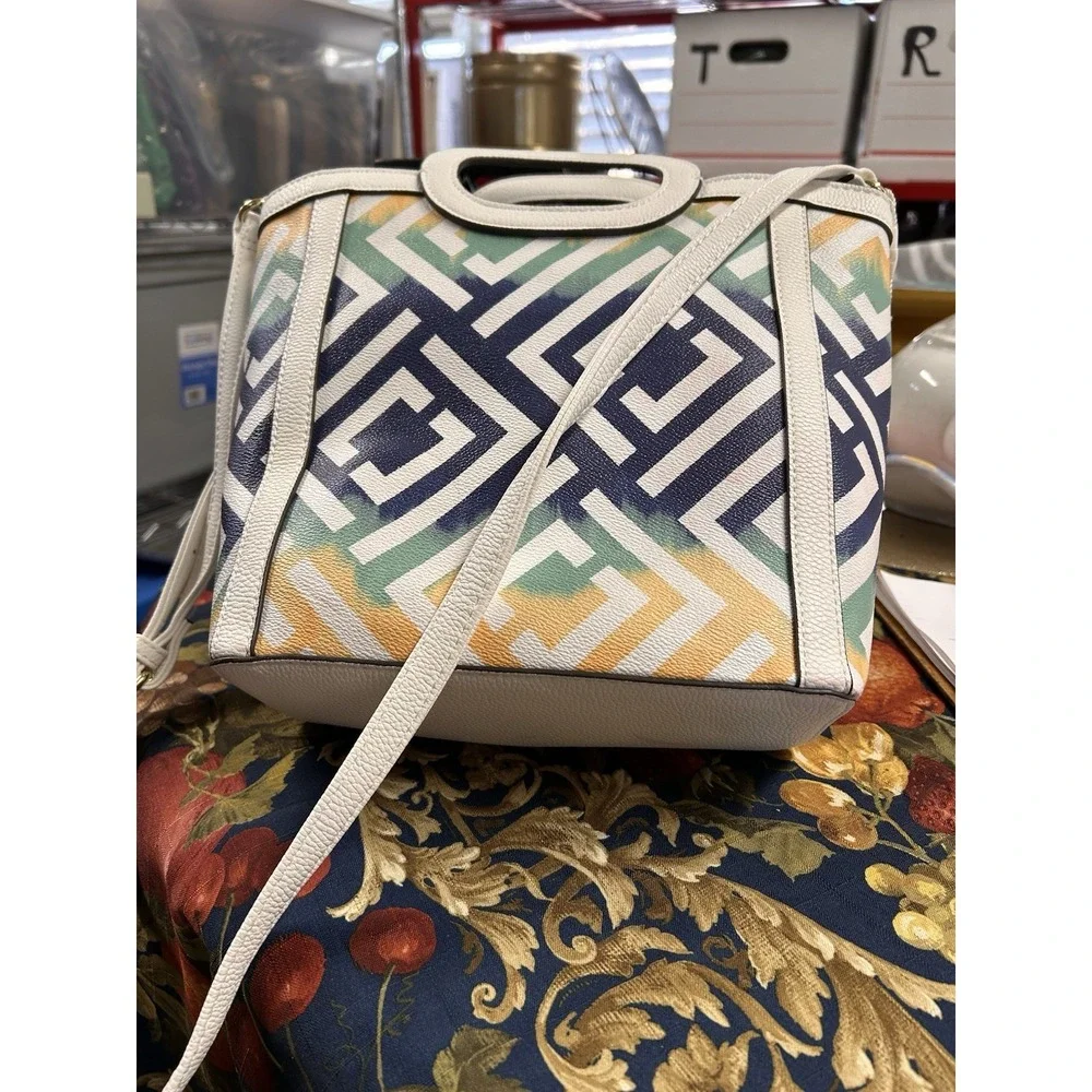 liz claiborne shoulder bag Multi Colored‎ Logo Tie Dye Snap Closure